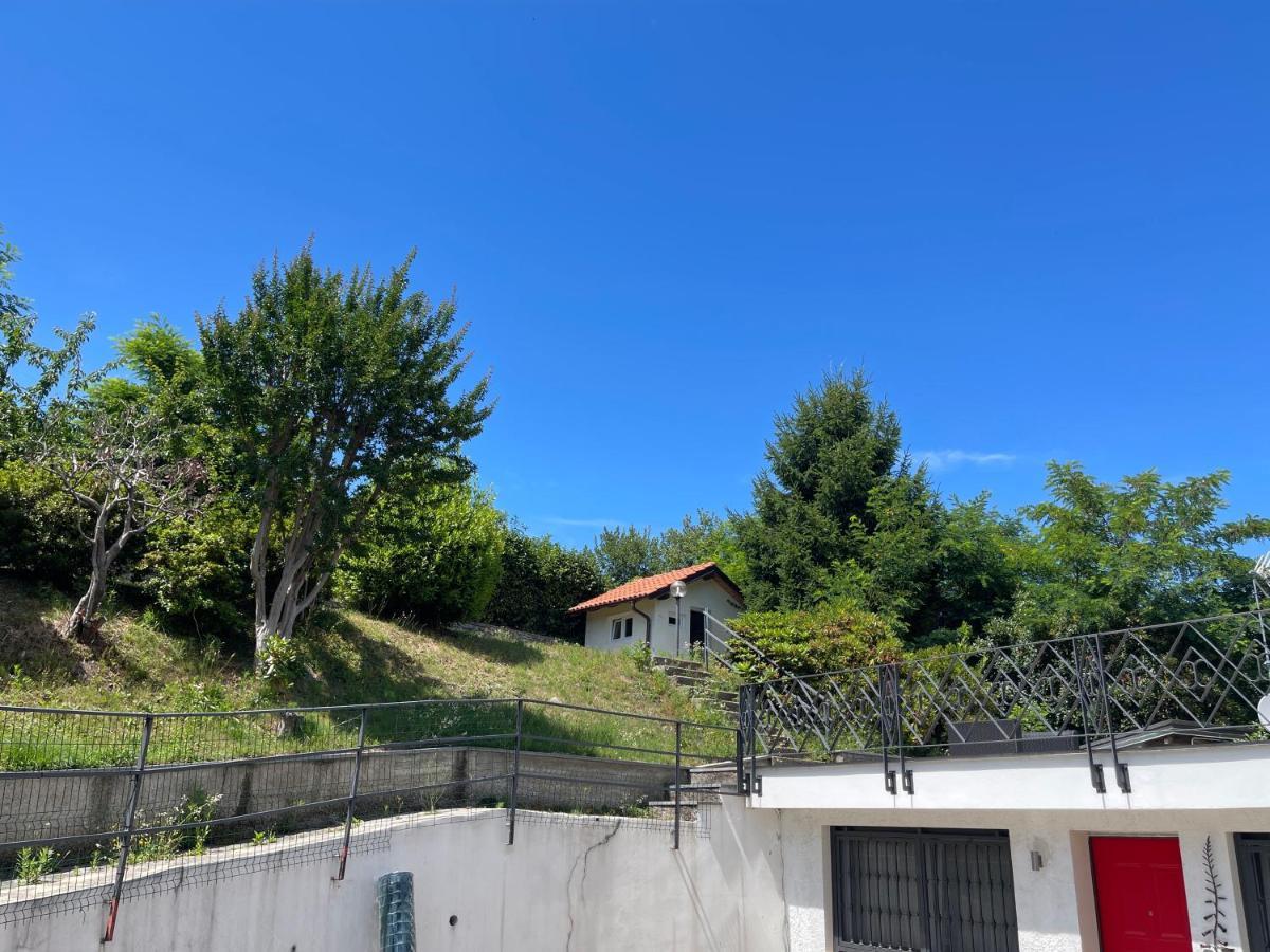 La Casetta Dalla Porta Rossa Nebbiuno Exterior foto